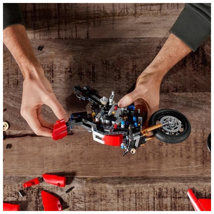LEGO Technic 42107 Ducati Panigale V4 R, Maquette Moto GP, Constructio
