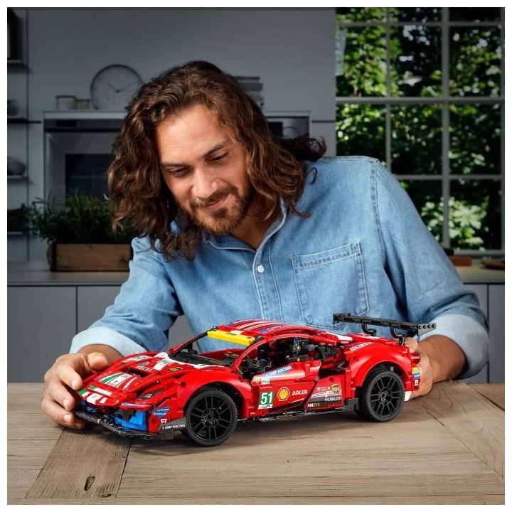 LEGO Technic 42125 Ferrari 488 GTE “AF Corse 51”, Construction, Vo