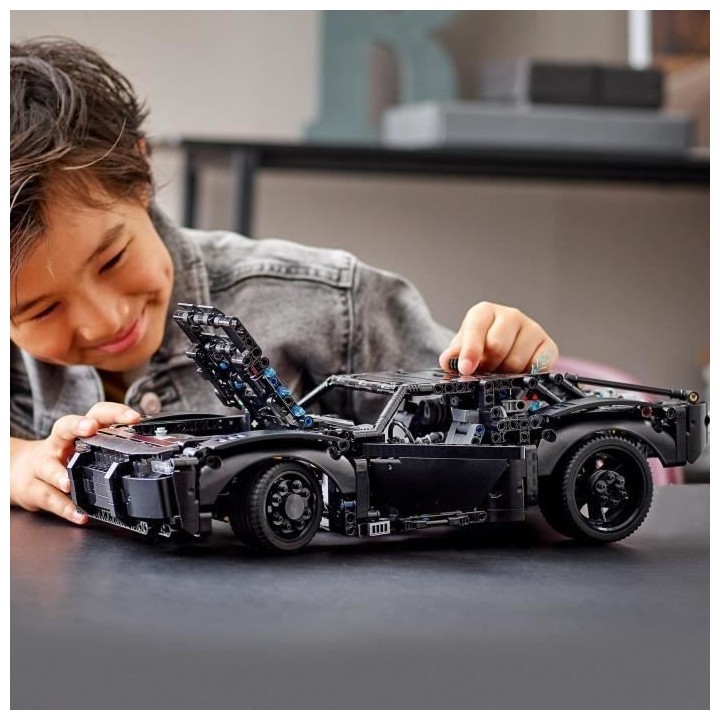 LEGO Technic 42127 La Batmobile de Batman, Jouet Batmobile, Voiture Ba