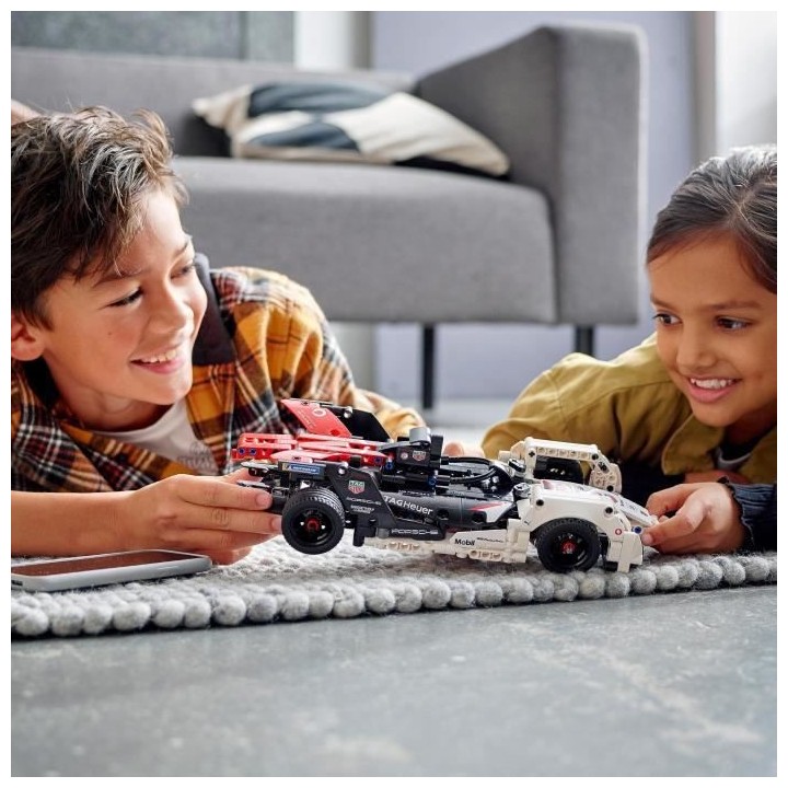 LEGO 42137 Technic La Porsche 99X Electric Formula E Voiture de Course