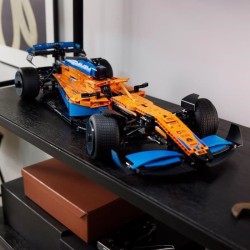 LEGO 42141 Technic La Voiture De Course McLaren Formula 1 2022, Modele Réduit F1, Kit de Construction, Maquette pour Adultes