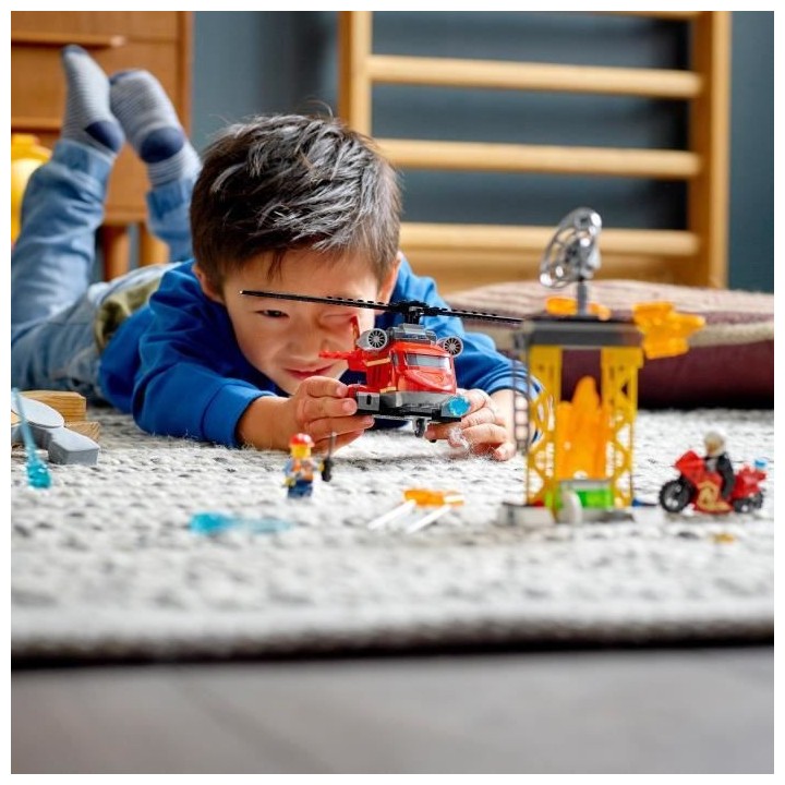 LEGO City 60281 L'Hélicoptere de Secours des Pompiers, Jouet, Minifig