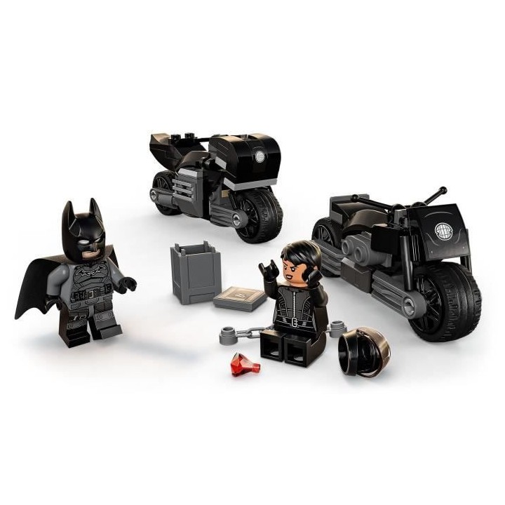 LEGO DC 76179 La Course-Poursuite en Motos de Batman et Selina Kyle, J