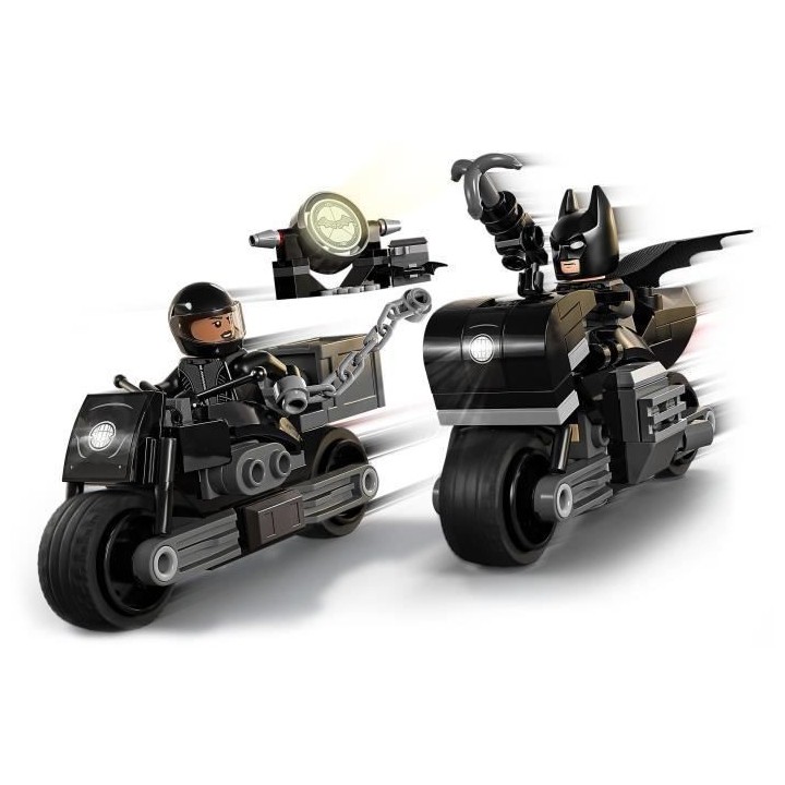 LEGO DC 76179 La Course-Poursuite en Motos de Batman et Selina Kyle, J