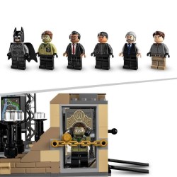 LEGO 76183 DC Batman La Batcave : l'Affrontement du Sphinx, Moto Jouet pour Enfants des 8 ans, avec Catwoman et Alfred