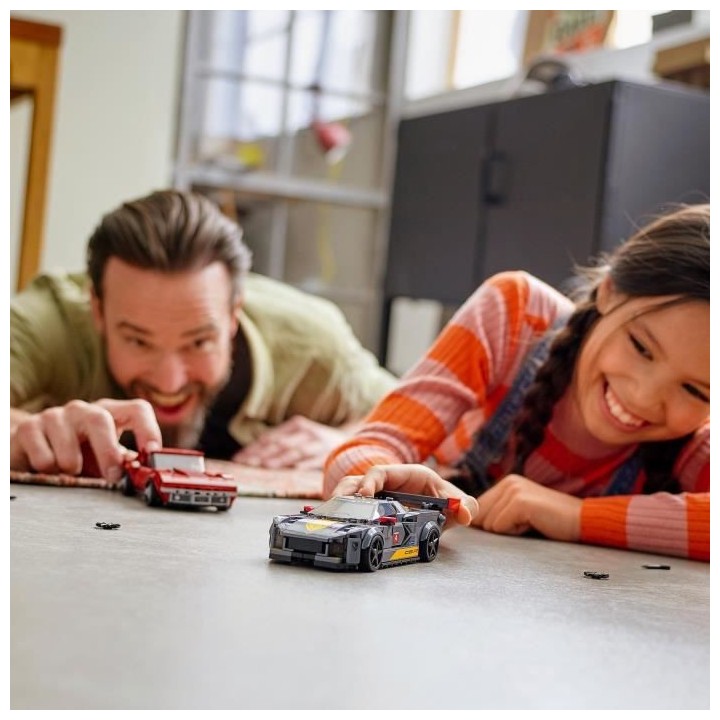 LEGO 76903 Speed Champions Chevrolet Corvette C8.R Race Car et 1969 CC