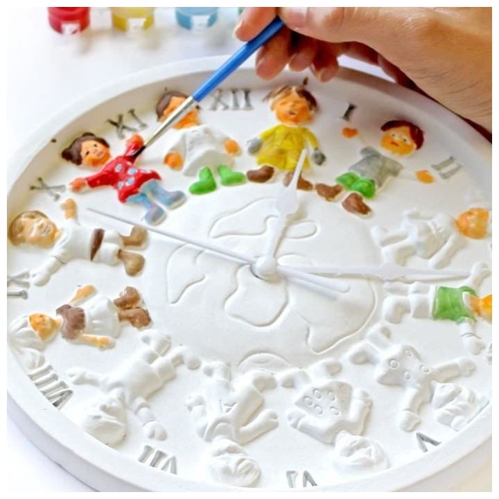 MGM - Main d'artiste - horloge platre a peindre - Loisir créatif