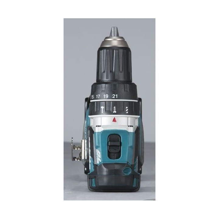 Perceuse visseuse a percussion 18 V + 2 batterie 5Ah + chargeur + coff