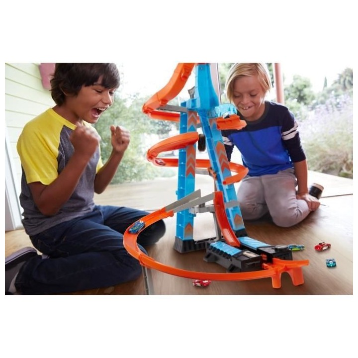 HOT WHEELS Action Altitude Crash 80 cm de haut - 1 véhicule inclus