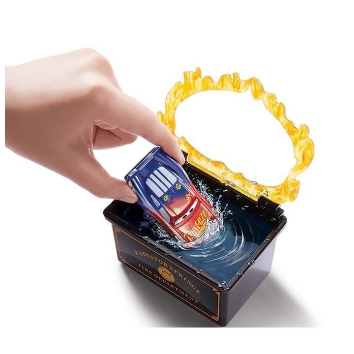 CARS Color Changers Red Camion de Pompier Radiator Spring - Cascade et