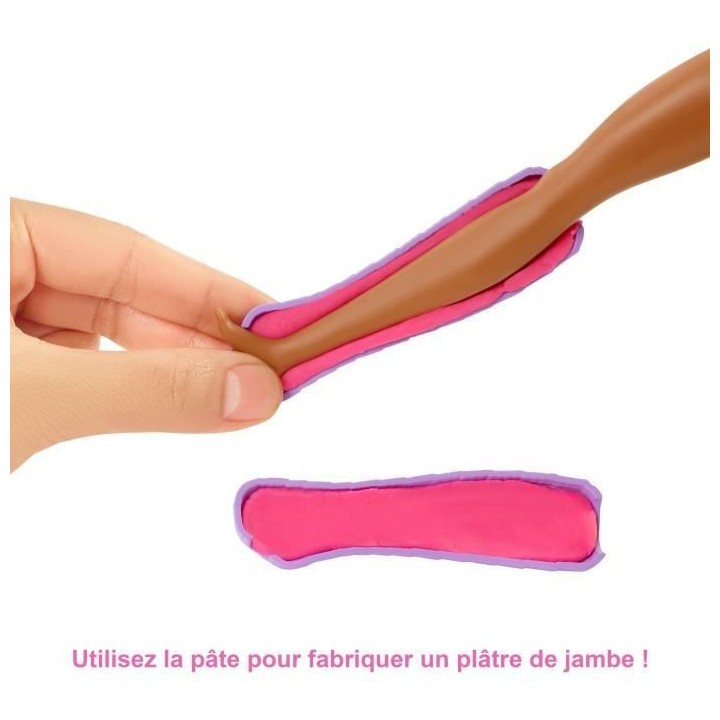 Barbie - Coffret Clinique de Barbie avec poupée Docteur brune et plu