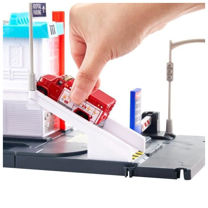 MATCHBOX Playset Helicoptere - Circuit / Petite Voiture - 3 ans et +