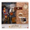 Harry Potter - Coffret Collector Quai 9 3/4, avec poupée et chouette Hedwige, bagages et accessoires - Poupée Mannequin - Des