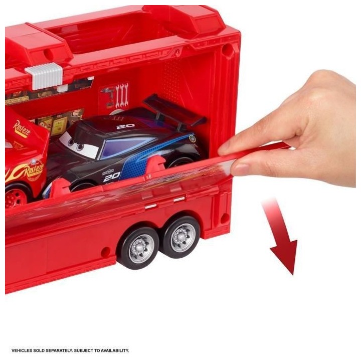 Cars Disney Pixar - Transporteur Mack rouge, sons et lumieres - Petite