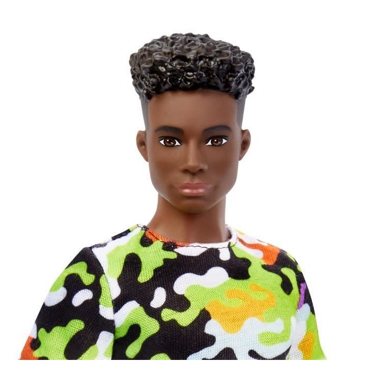 Barbie - Ken Fashionista Camouflage - Poupée Mannequin - Des 3 ans