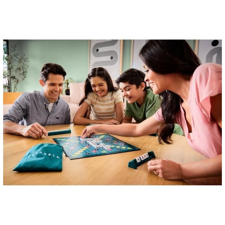 SCRABBLE Jeu de société - 2 a 4 joueurs - 10 ans et +