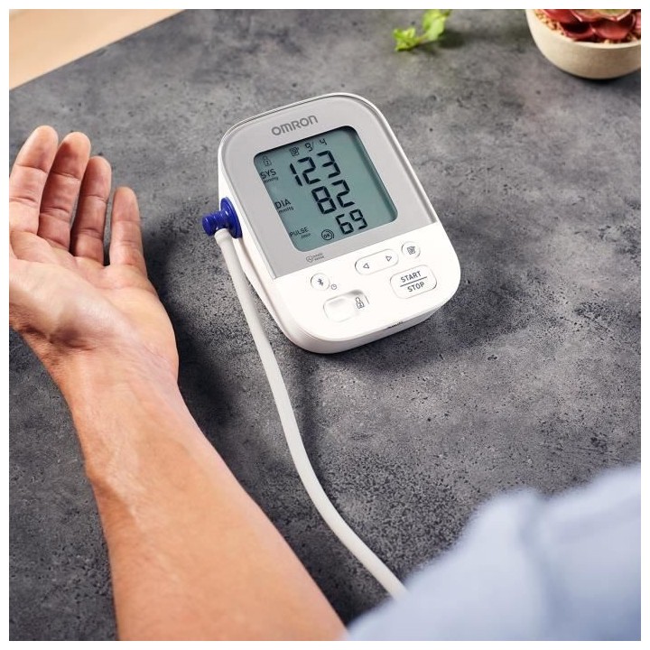 OMRON X4 Smart Tensiometre Bras connecté - Connexion Bluetooth pour l