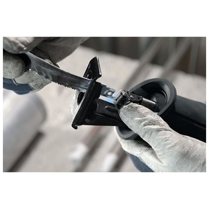 Scie sabre 1100W GSA 1100 E en coffret standard - BOSCH - 060164C800