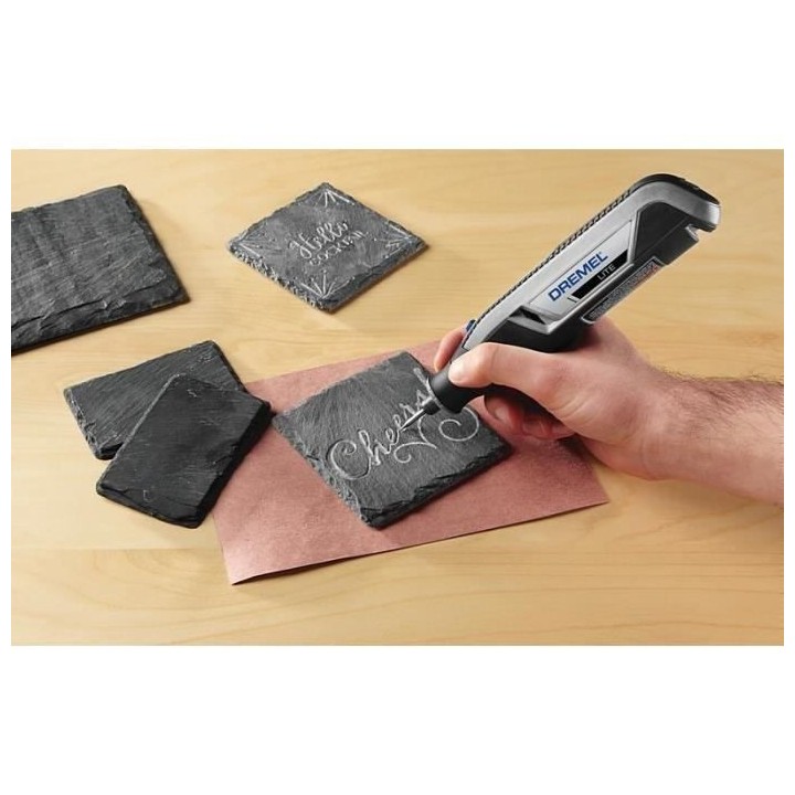 Outil multifonctions sans-fil - Dremel Lite 7760 (livré avec 15 acces