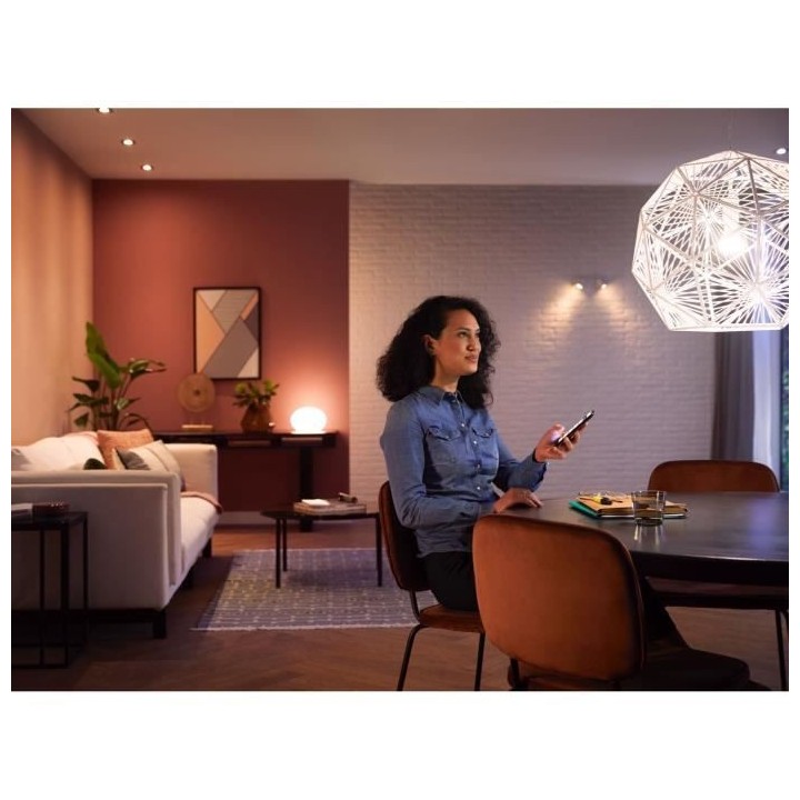 PHILIPS Hue White Kit de démarrage ampoule LED connectée 9,5W - E27