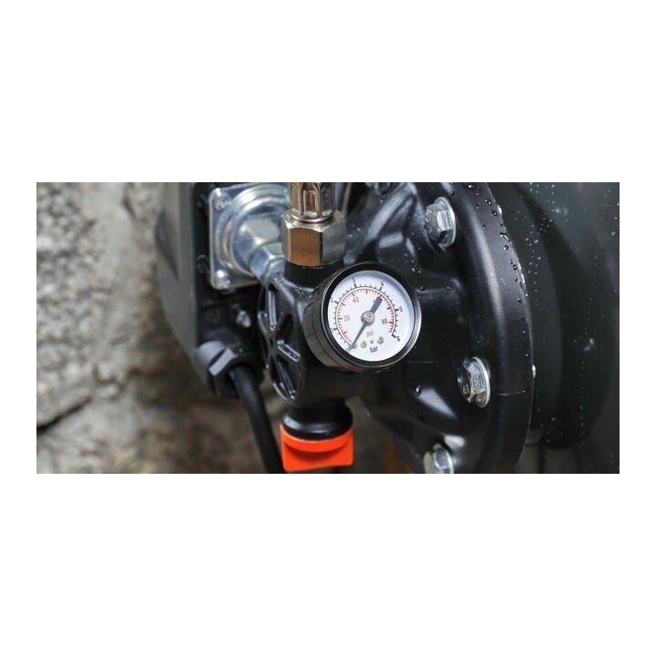 GARDENA Groupe de surpression 3700/4 – 800W – Débit max 3700l/h &