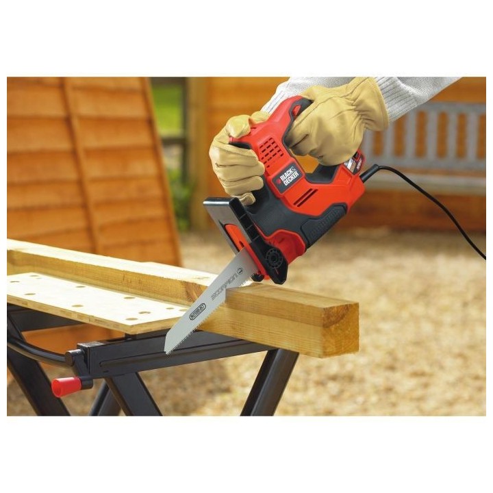 Scie a main filaire 500W BLACK+DECKER (Livrée en coffret + 3 lames) -