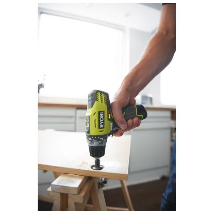 Perceuse Visseuse sans fil 12V RYOBI R12DD-220SA31 - 2 batteries de 2