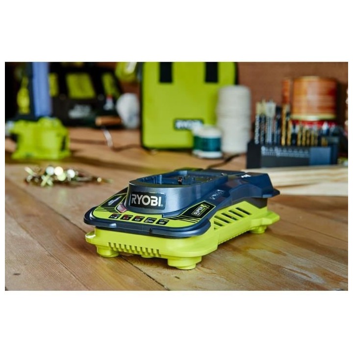 RYOBI Chargeur ultra rapide 18V 5,0 Ah ONE+ RC18-150
