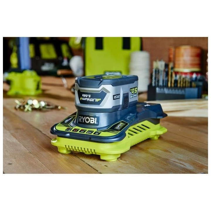 RYOBI Chargeur ultra rapide 18V 5,0 Ah ONE+ RC18-150