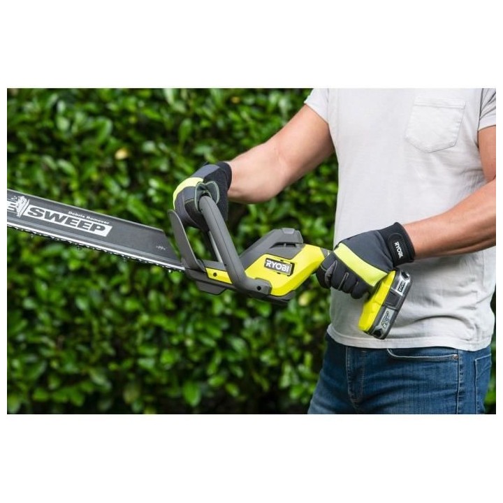 Taille-haies sans fil 18V ONE+ RYOBI LINEA RY18HT55A-0 - Lame de 55 cm