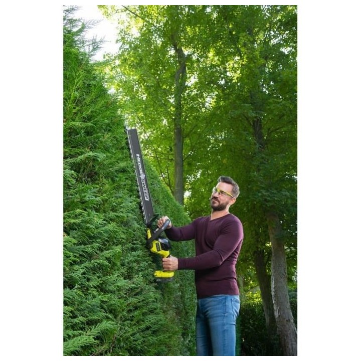 Taille-haies sans fil 18V ONE+ RYOBI LINEA RY18HT55A-0 - Lame de 55 cm
