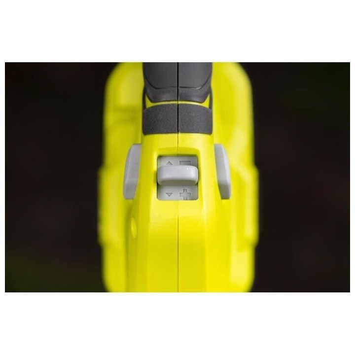 Bineuse sans fil 18V ONE+ RYOBI RY18CVA-0 - 4 fraises, tube téléscop