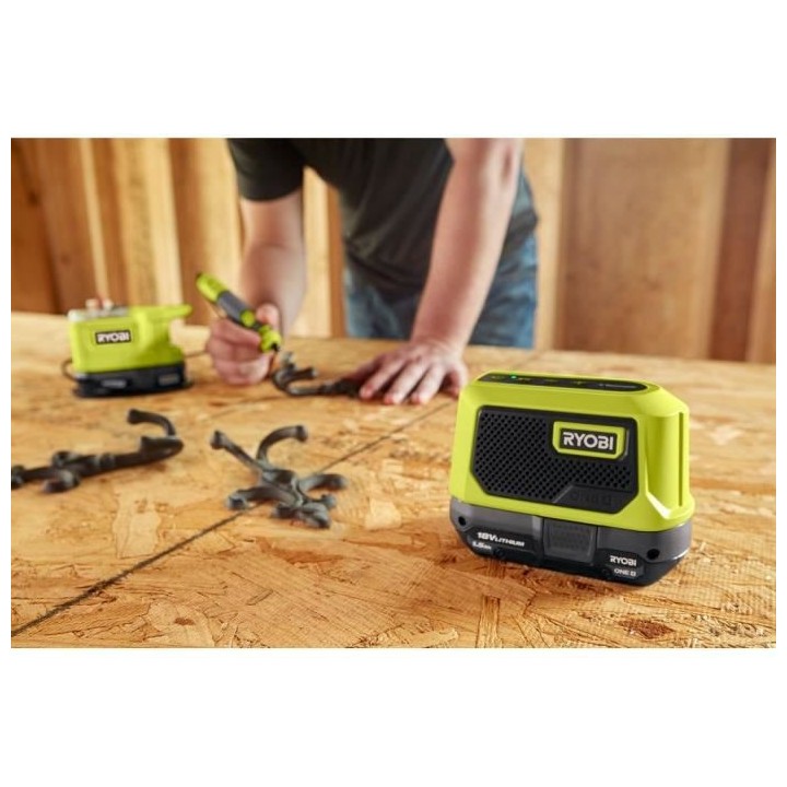 RYOBI Enceinte Bluetooth compacte 18V ONE+ RBTM18-0