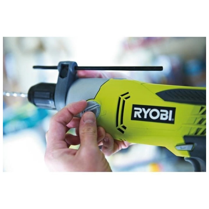 RYOBI Perceuse a percussion - 1010W - 2 vitesses